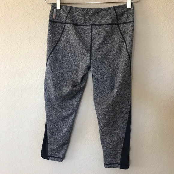Zella Workout Capris - Picture 2 of 5
